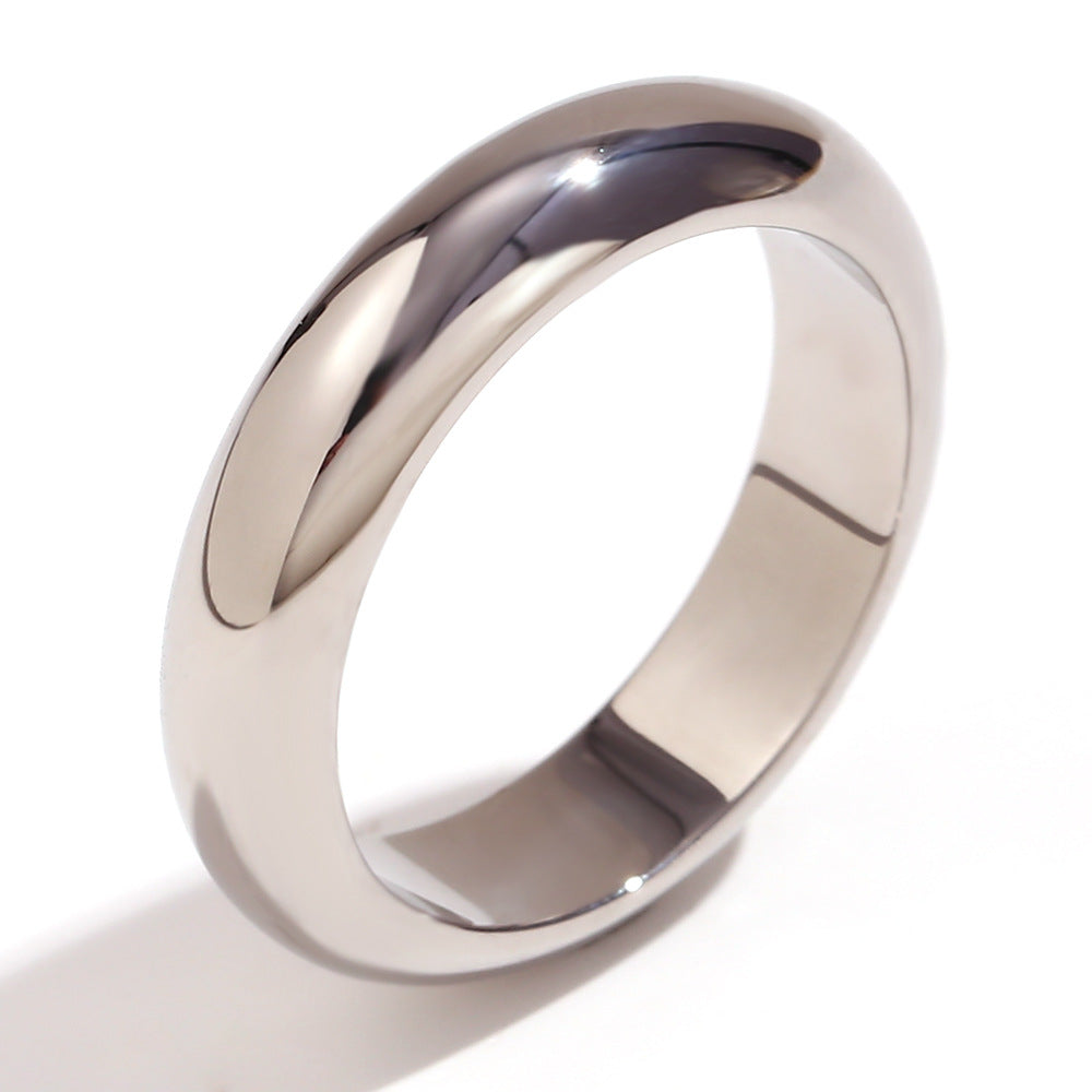 Fashionable, simple and versatile popular ring accessories made of stainless steel plated with 18K gold, thick and solid, plain ring for women
